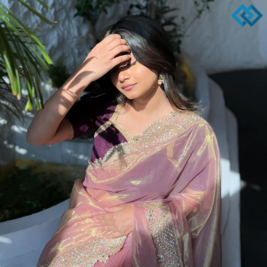 Saree Captions For Instagram In Hindi