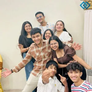 200+ Cousins Funny Captions For Instagram That Will Make You Laugh zz