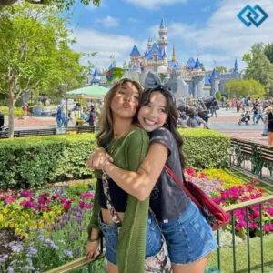 200+ Short Sister Captions For Instagram to Celebrate Your Bond zz