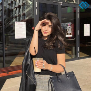 200+ Captions For Instagram Stories to Elevate Your Posts