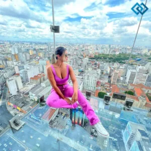 200+ Downtown Captions For Instagram to Boost Your Posts