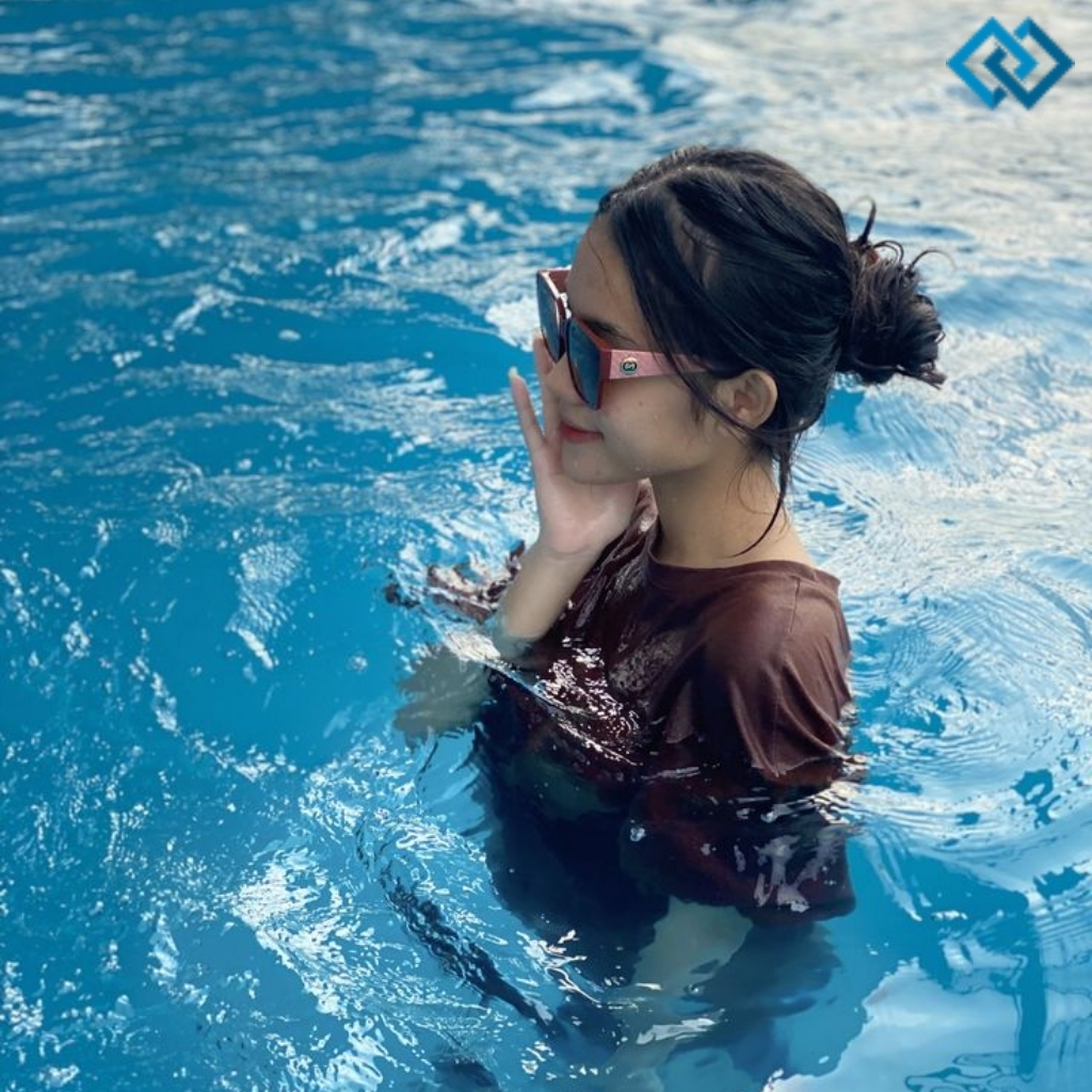 Short Pool Captions For Instagram