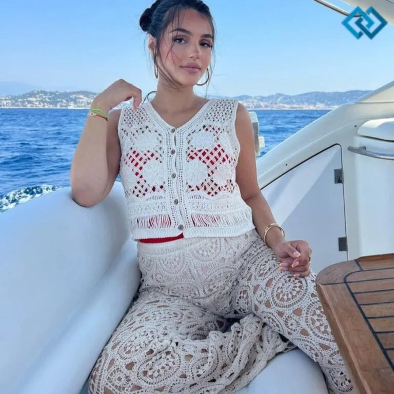 200+ Attractive Hot Sassy Instagram Captions for Your Posts