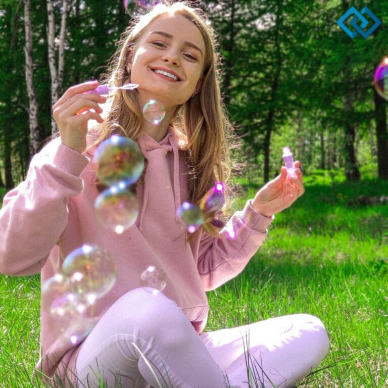 200+ Bubble Captions For Instagram to Brighten Your Posts