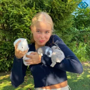 200+ Cute Funny Captions For Instagram to Make You Smile