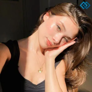 169+ Top Glowing Captions For Instagram That Radiate Positivity and Joy