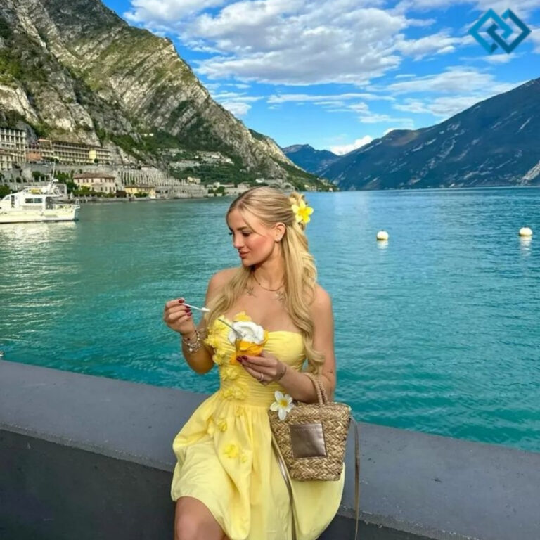 Color Captions For Instagram