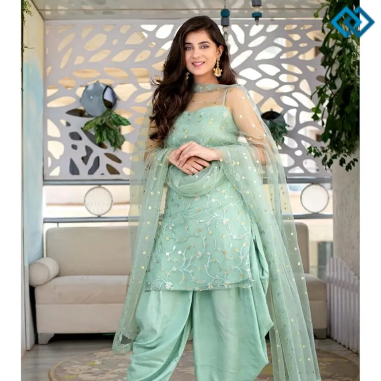 163+ Best Punjabi Suit Captions For Instagram That Celebrate Style and Culture