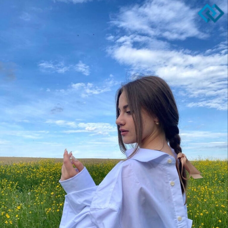 200+ Savage Sky Captions For Instagram That Make a Statement