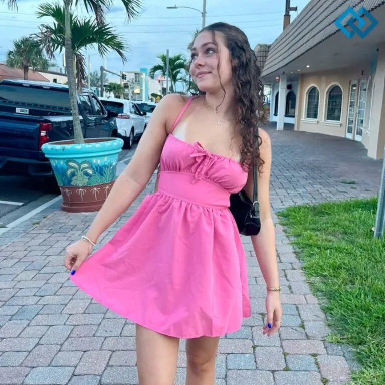 200+ Short Dress Captions For Instagram to Brighten Your Feed